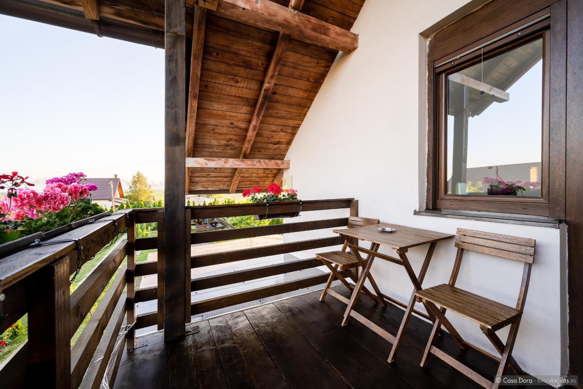 Casa Dora Hotel Suceava Exterior photo